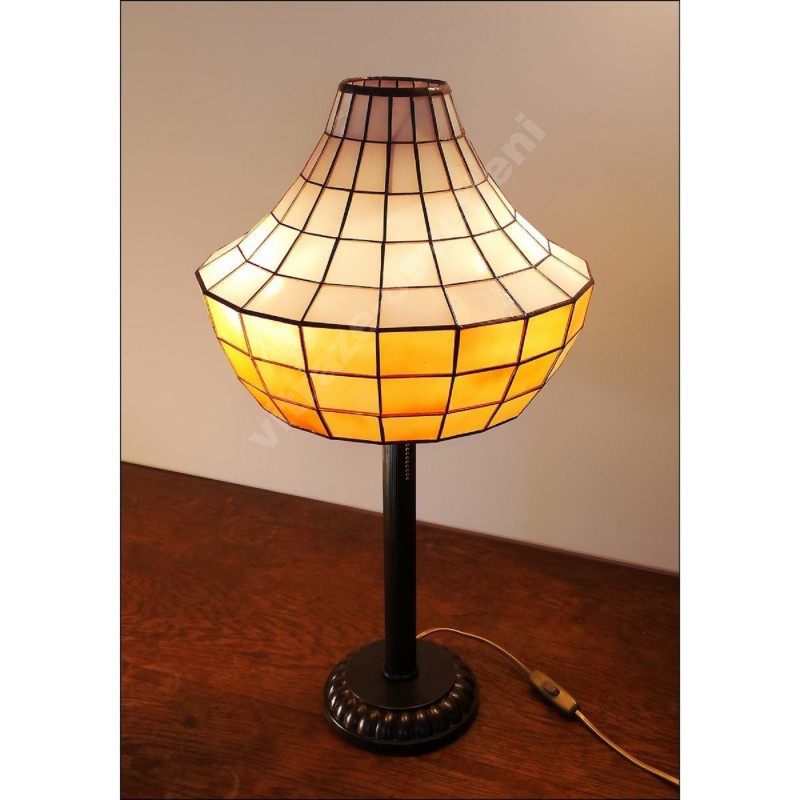 Tiffany stolní lampa Akrus 30